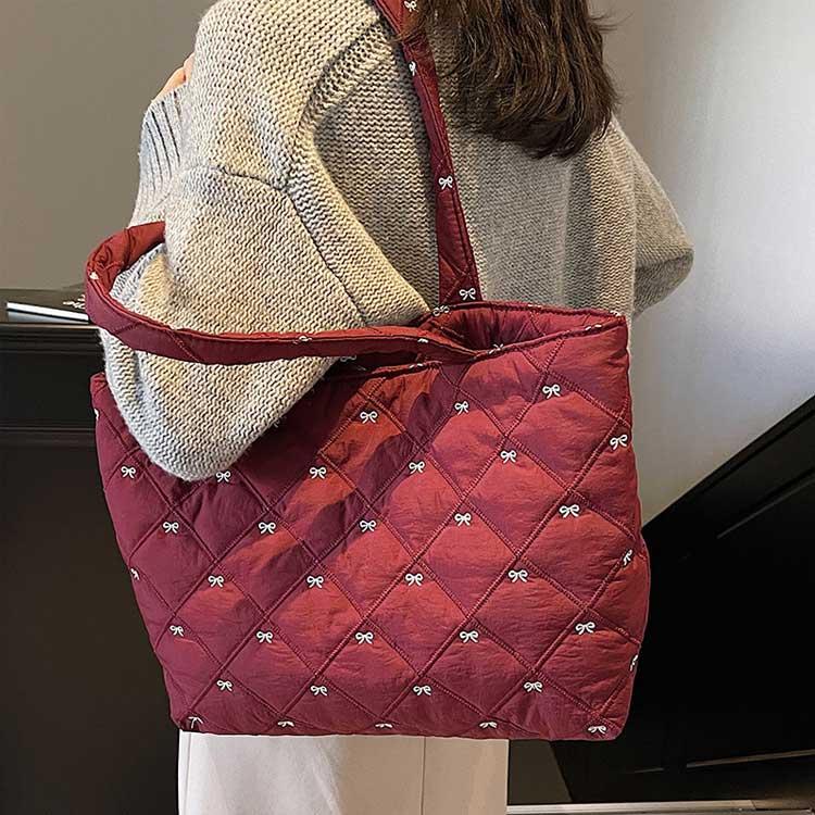 キルティング おしゃれ リボン刺繍 かわいい ナイロン トートバッグ