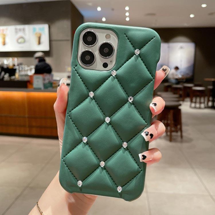 【Iphone15】キルティング　グリーン【ソフトケース】 iPhone16 ケース iPhone15 キルティング レザー きらきら ライン