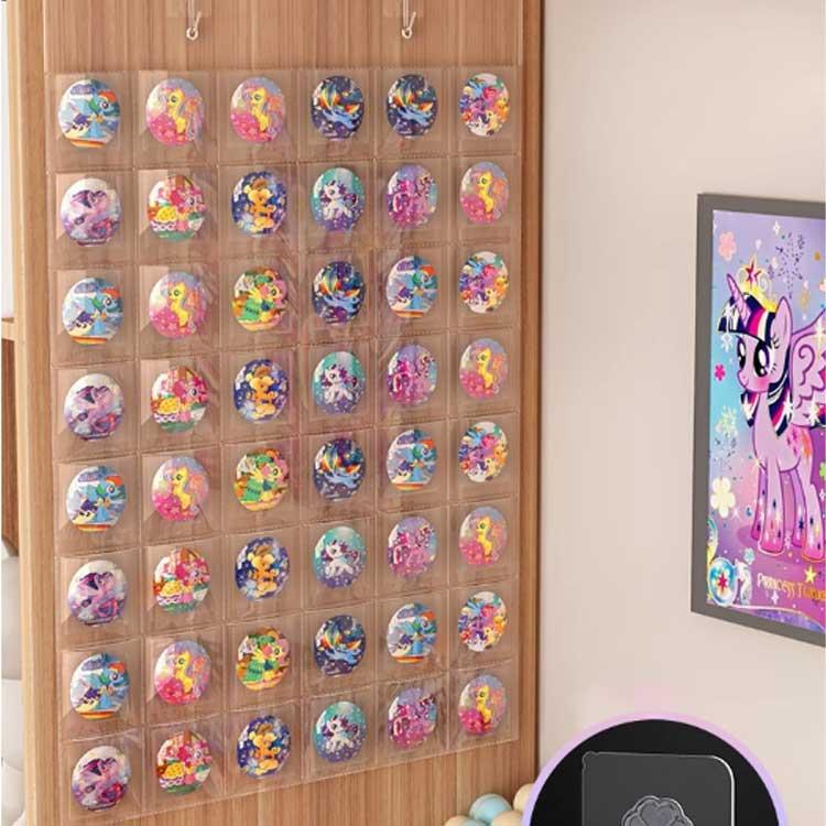 48ポケット 缶バッジ収納 ウォールポケット 壁掛式 透明ポケット 吊り