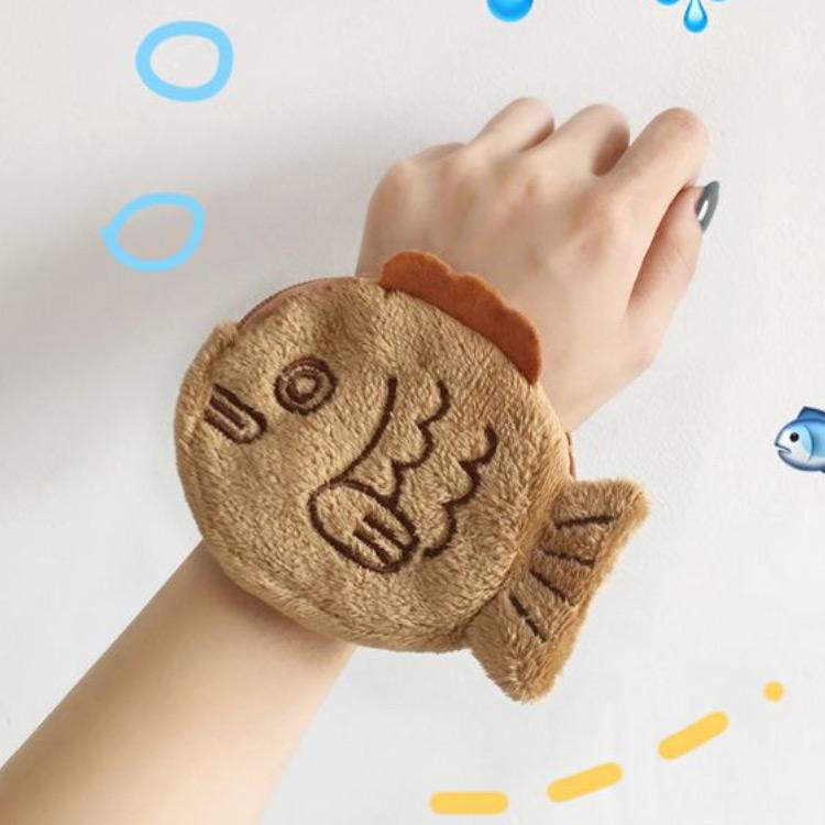 送料無料】たいやき パロディポーチ おもしろグッズ 小銭入れ