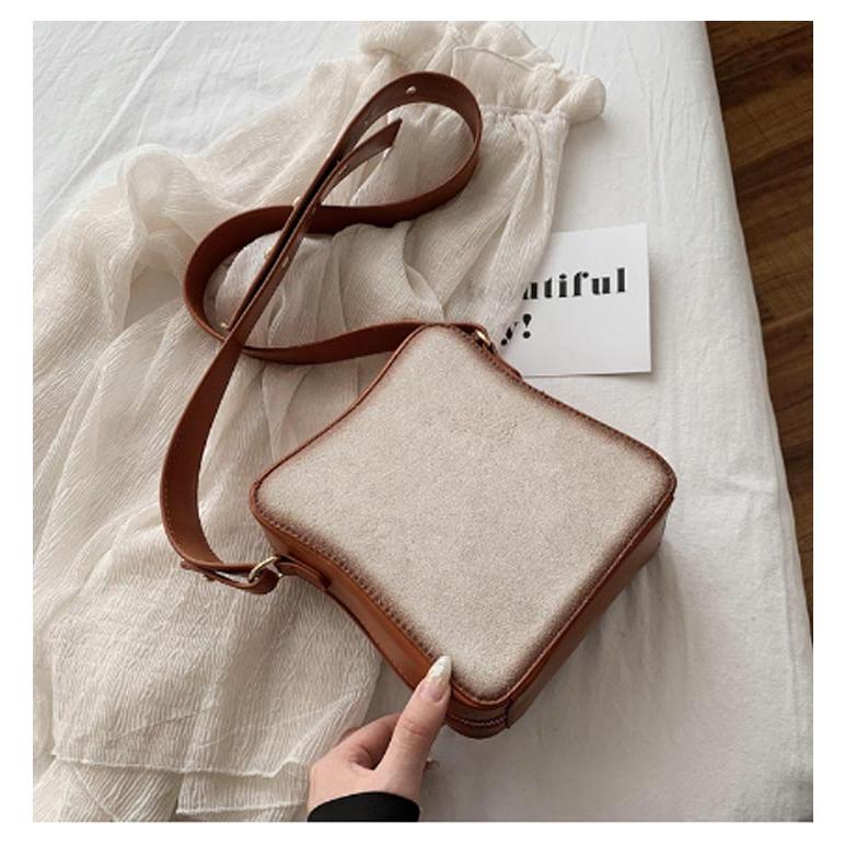 おもしろグッズ 食パン ショルダーバッグ 目玉焼きポーチ付き トースト