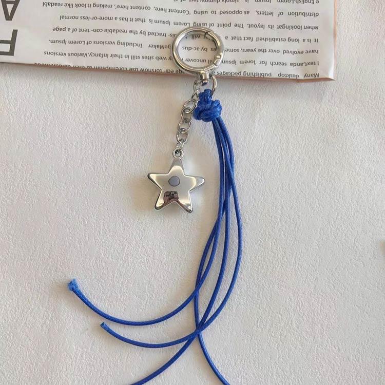 SOLD◆ハンドメイド　タッセルチャーム　星月　水色系ミックス タッセルチャーム 星モチーフ キーホルダー チャーム パラコード 紐