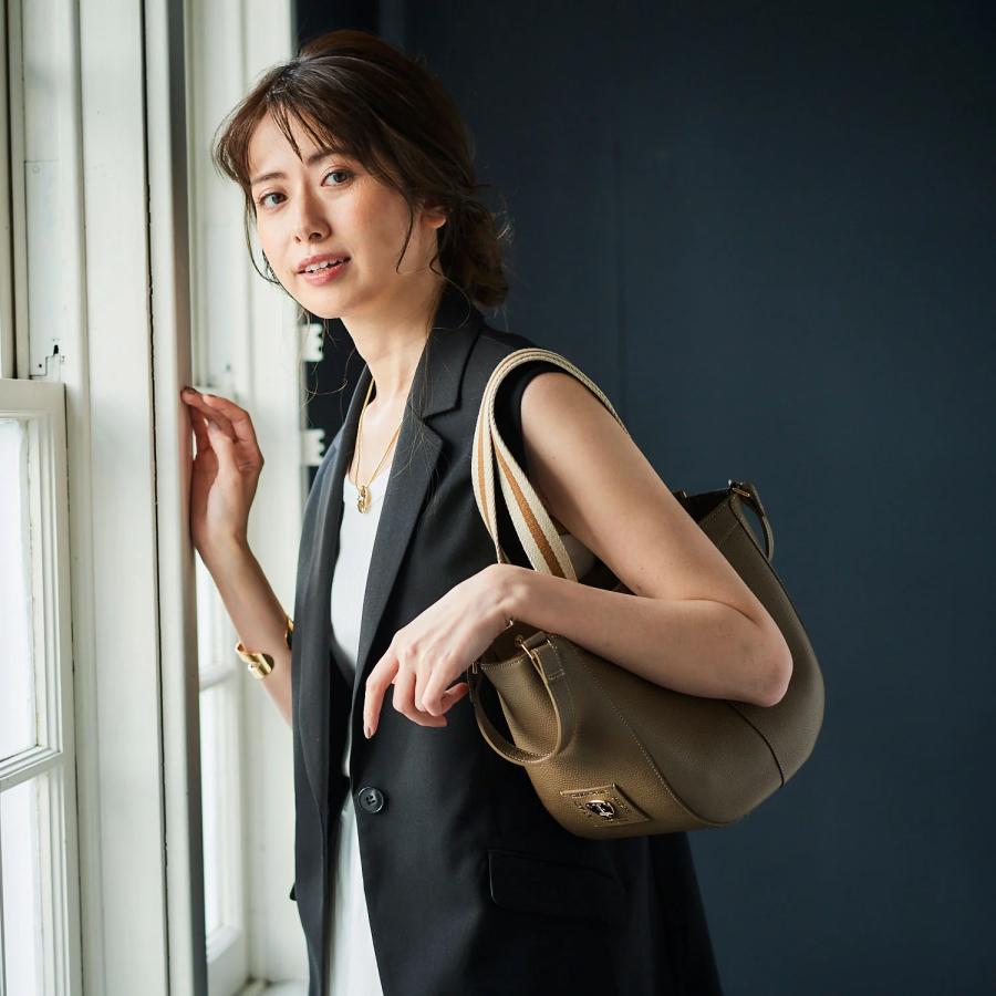ATAO公式 バタフライ 形を変える2wayバッグ 肩掛け 箱型 牛革 ハンドバッグ 通勤 軽い  ワンショルダー 撥水レザー 職人技 蝶 プレゼント 女性 | ATAO | 08