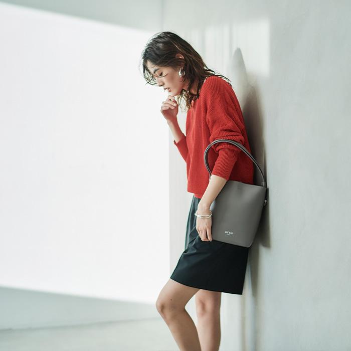ATAO / 2WAYショルダーバッグ/牛革/RED ATAO公式 プットオン バケツ型バッグ 2way シンプル 縦型 ショルダー