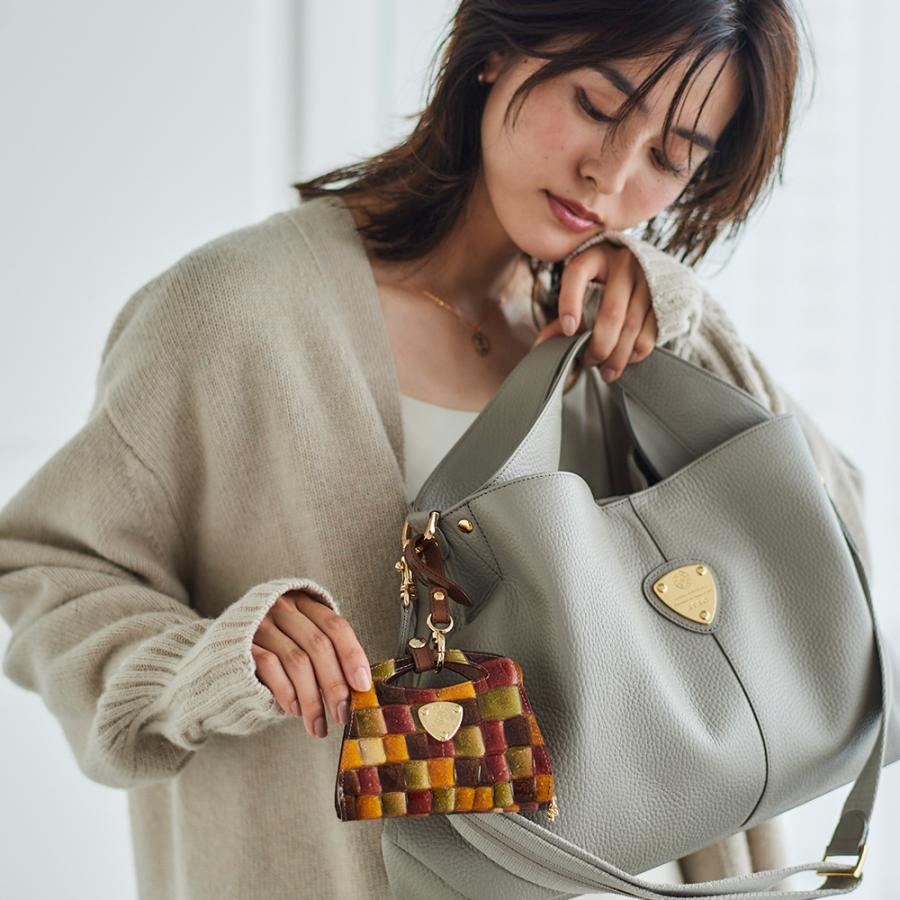 ATAO（アタオ） ATAO公式 elvyチャーム・ヴィトロ エルヴィ バッグ