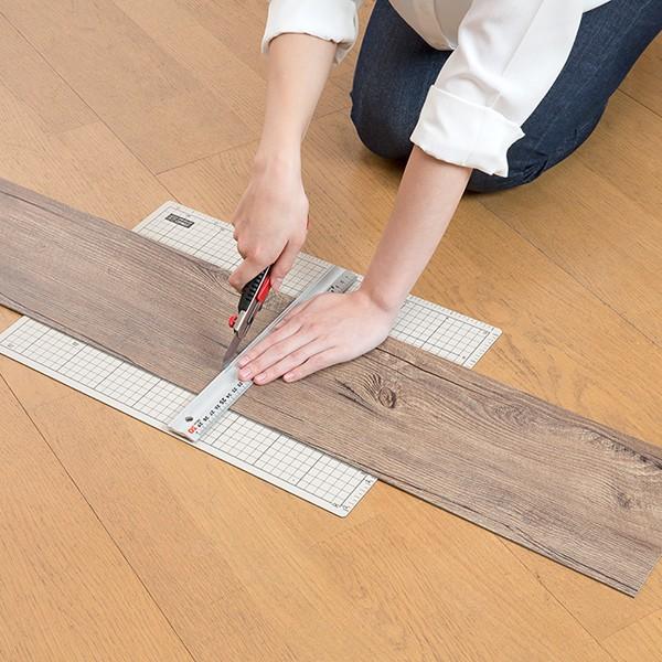 かんたんデコセルフ フローリングタイル アンティーク 幅184×長さ950mm