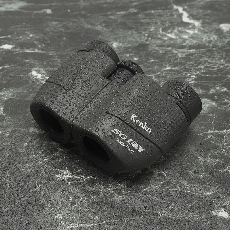 【中古】「未使用品」ケンコー(Kenko) コンパクト双眼鏡 SG-Mコンパクト 10×20 10倍 20口径 ポロプリズム式 マルチコーティング 超軽量149g コンサート・ライブ・アウトドア用 ブラック 012840 Amazon | ケンコー(Kenko) コンパクト双眼鏡 SG-Mコンパクト 8×20 8倍