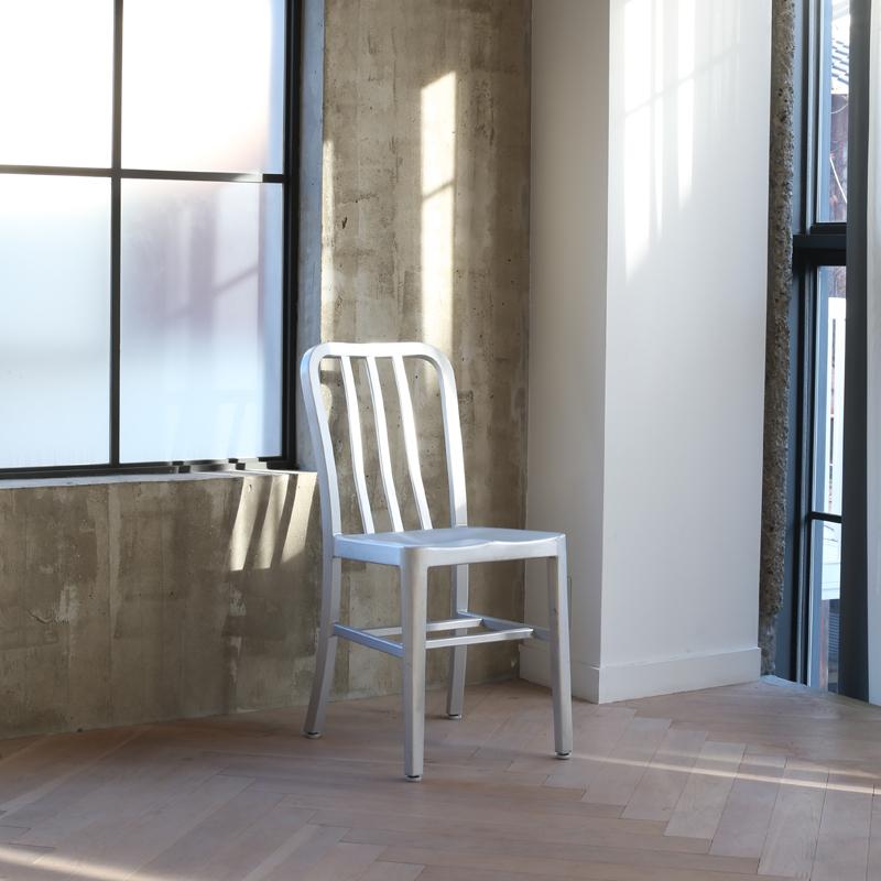 プロフ必読様用　【美品】ダルトン　DULTON アルミチェア　ALC0255 DULTON ONLINE SHOP | ALUMINIUM STANDARD CHAIR: ファニチャー