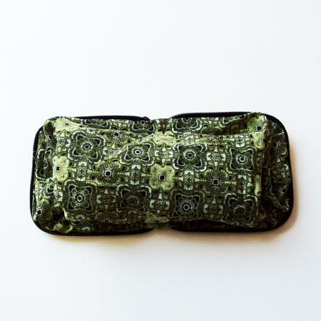 インドネシア バティック 折りたたみ エコバッグ 〈グリーン〉 送料