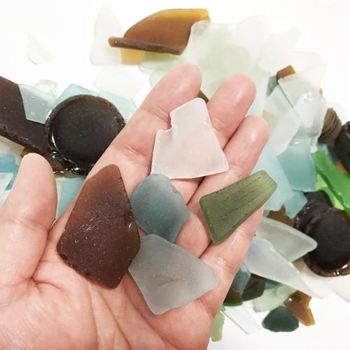 ビーチグラス シーグラス 250g アソートカラー 天然素材 海の宝石 送料無料 ハワイアン雑貨 ハンドメイド ガラス工芸 マリン雑貨 水槽