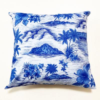 クッションカバー オールド ハワイアン ヤシの木＆ハイビスカス〈ブルー〉45cm×45cm メール便対応可能 ハワイアンファブリック インテリア雑貨 日本製 | 