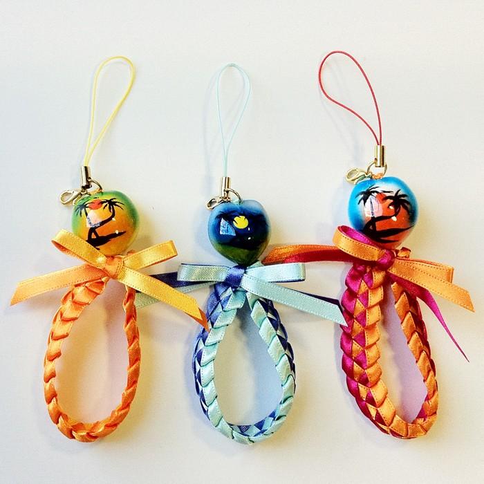 ククイナッツのリボン レイ ストラップ サンセットビーチ〈イエロー