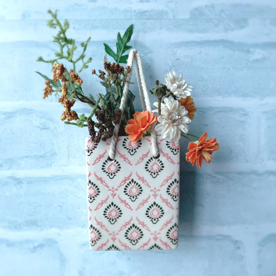 フラワーベース 2種 バック型 壁掛け 2way 置き型 花瓶 パッケージ入り