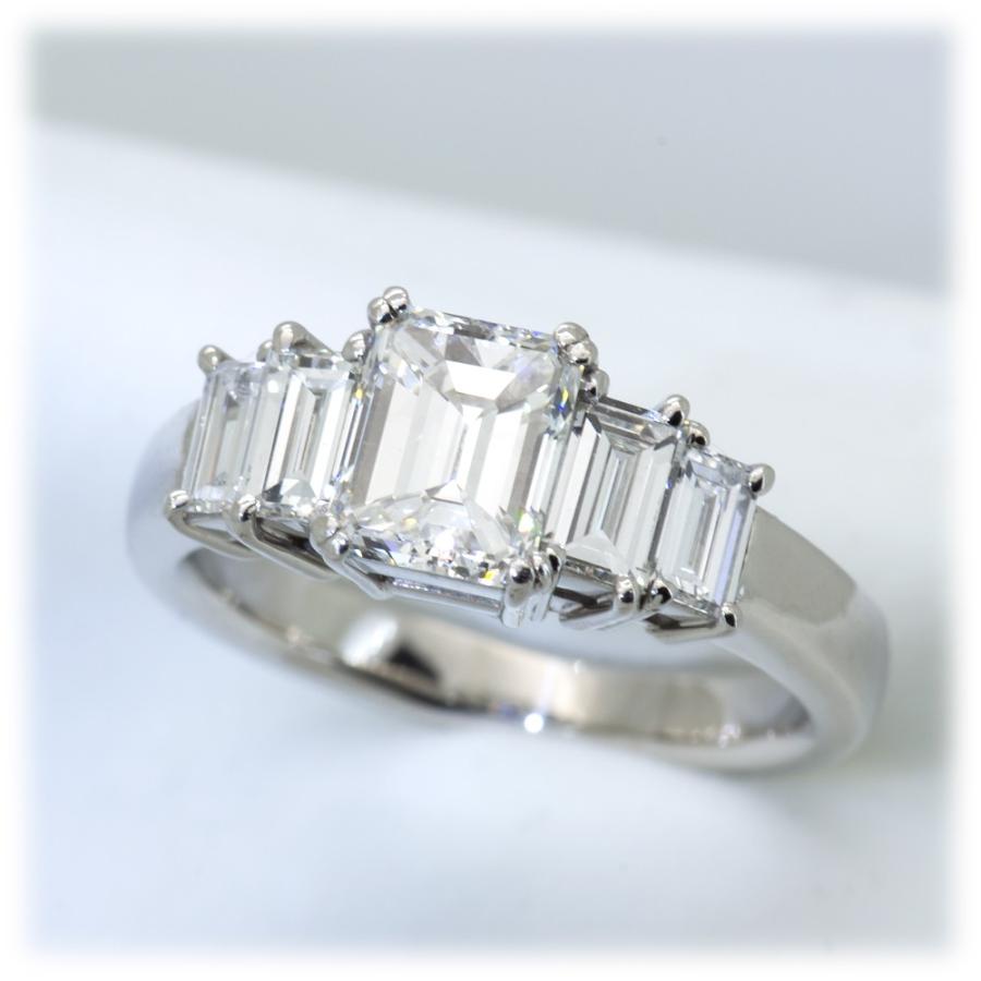 ダイヤモンド リング 指輪 VVSクラス エメラルドカット 1ct Pt900 限定 1個限り 4月 誕生石 天然石 :111105