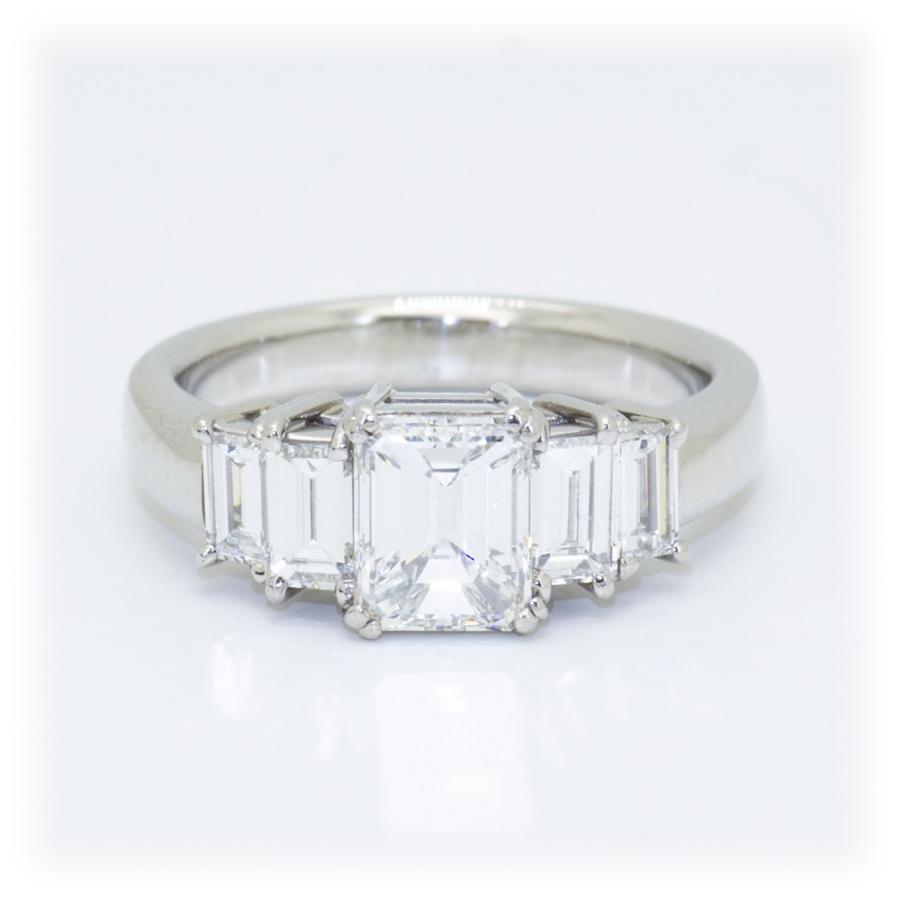 ダイヤモンド リング 指輪 VVSクラス エメラルドカット 1ct ダイヤモンド リング 指輪 VVSクラス エメラルドカット 1ct
