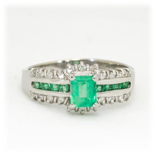 エメラルド指輪 エメラルド 指輪 リング 0.5ct Pt100 コロンビア産 5月 誕生石 天然石