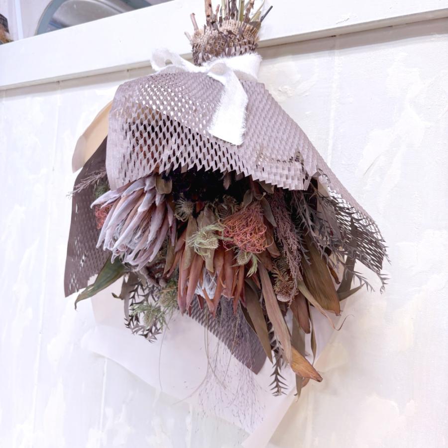 ドライフラワースワッグ キングプロテア 花束 ワイルドフラワー : あと