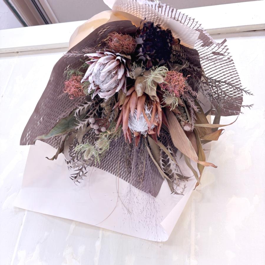 ドライフラワースワッグ キングプロテア 花束 ワイルドフラワー : あと