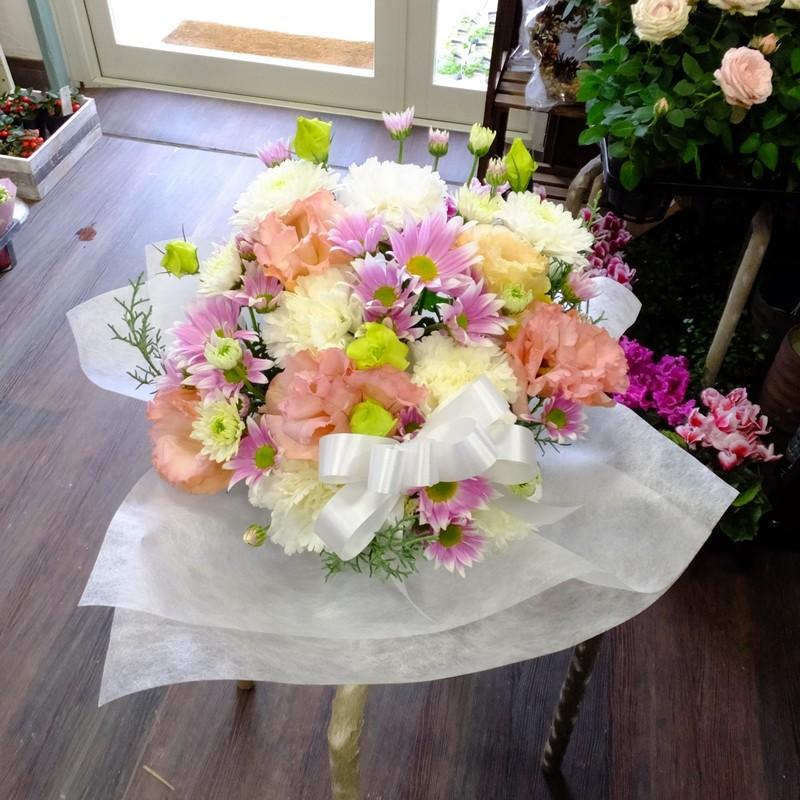 スプレー菊と洋花ミックスのお供えピンク系アレンジ Oso106 あとりえ 悠然 通販 Yahoo ショッピング