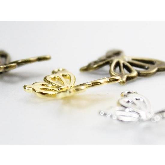 羽ばたく蝶々のチャーム ゴールド シルバー 10個 : あとりえほのか