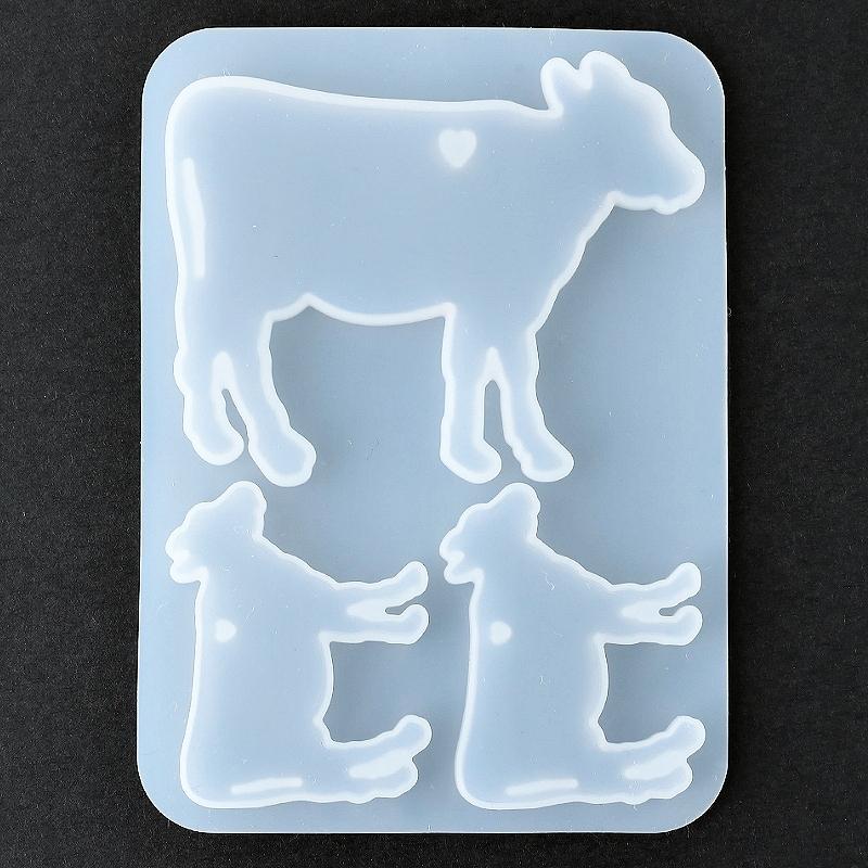 レジン シリコン型 ウシプレートのシリコンモールド 1個 レジン型 クラフト 平ら 牛 うし 動物 穴あり Ath 2978 あとりえほのか 通販 Yahoo ショッピング