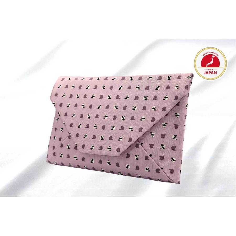 お座りパンダ&もぐもぐパンダ・西陣織シルク・和風クラッチ（数寄屋袋）・B5サイズタブレット対応・撫子色（なでしこいろ）・日本製 | 