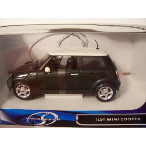 Maisto Special Edition 1:24 Dark Green Metallic Mini Cooper with White Top
