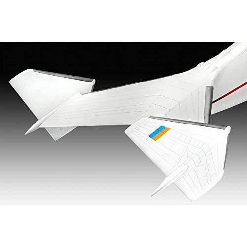 ドイツレベル 1/144 アントノフ AN-225 ムリーヤ プラモデル ドイツレベル 1/144 アントノフ AN-225 ムリーヤ プラモデル