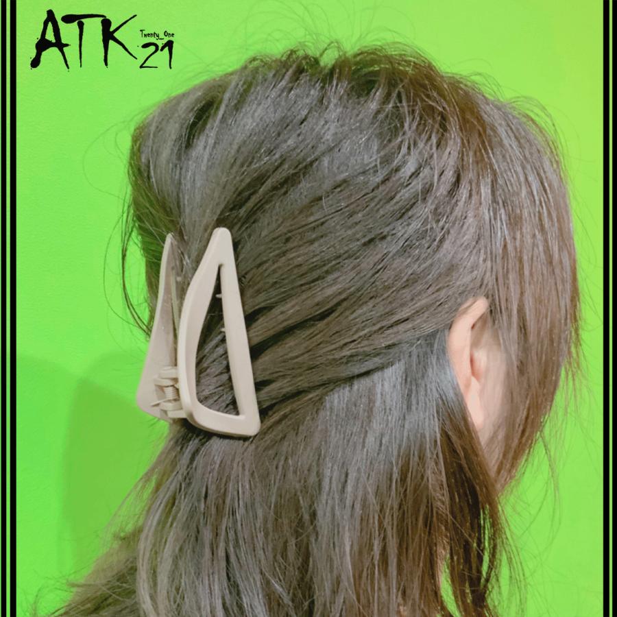 オープン トライアングル 三角形 マットカラー 上品 シンプル バンスクリップ へアクリップ 簡単ヘアアレンジ 髪留め レディース ヘアアクセサリー Hbl1911 Atk21 通販 Yahoo ショッピング