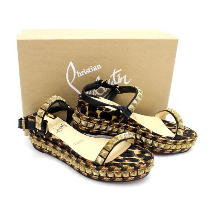 Christian Louboutin ピラミッドスタッズ サンダル 【公式通販】