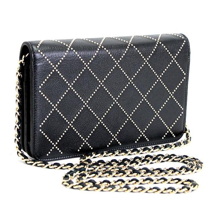 CHANEL（シャネル） 【広尾店】未使用 チェーンウォレット スタッズ 黒