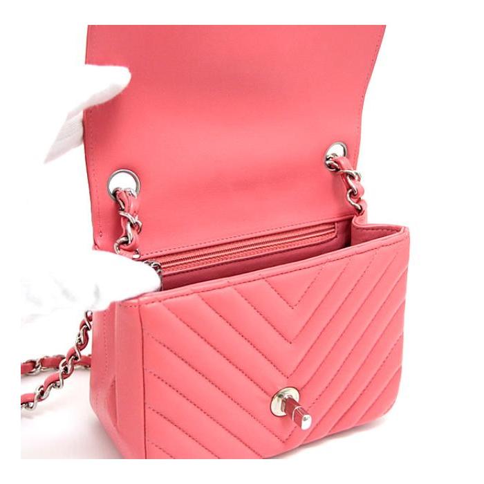 CHANEL 美品 シャネル Vステッチ ミニマトラッセ チェーン CHANEL 美品 シャネル Vステッチ ミニマトラッセ チェーン