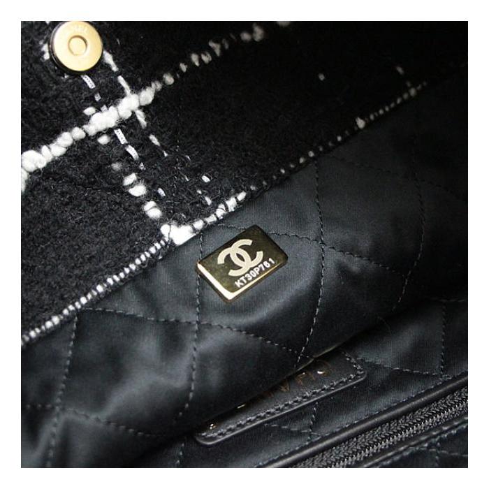 CHANEL（シャネル） 【広尾店】未使用 シャネル22 ツイード ショルダー