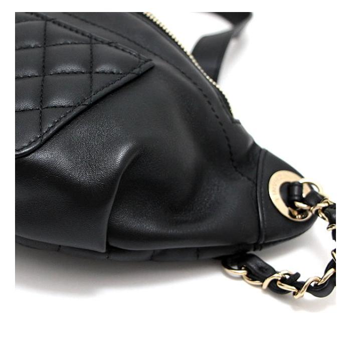 CHANEL 【広尾店】美品 シャネル マトラッセ ボディバッグ