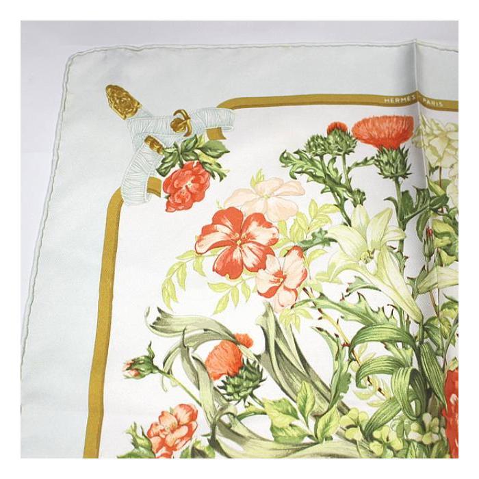 HERMES（エルメス） カレ45 プチカレ スカーフ『REGINA 女王陛下