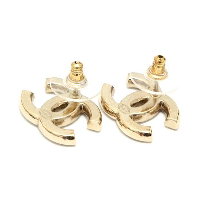 CHANEL パール　ピアス　used品 楽天市場】シャネル ピアス パール 中古の通販