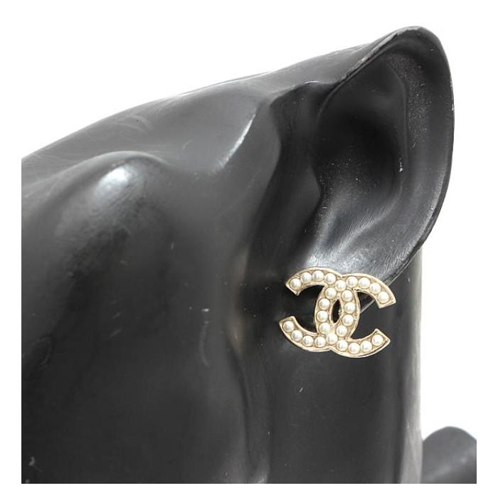 シャネル CHANEL パール付きロゴピアス CHANEL シャネル ピアス ロゴ/CC ラインストーン パール