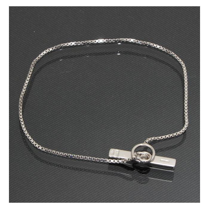 GUCCI（グッチ） SALE 美品 グッチロゴ ラリエット ブレスレット 750