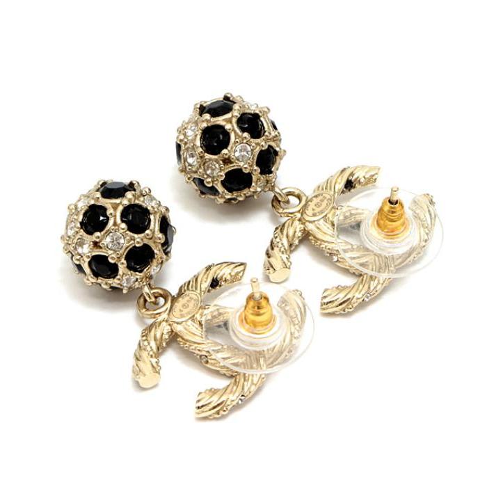 CHANEL（シャネル） 美品 ココマーク ミラーボール スイングGP ピアス