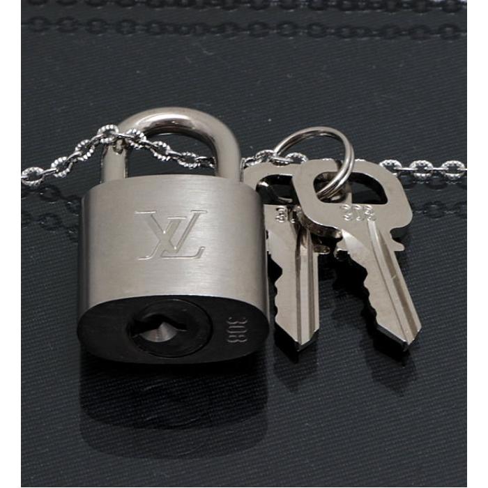 美品 ルイヴィトン LOUIS VUITTON パドロック ネックレス チェーン付