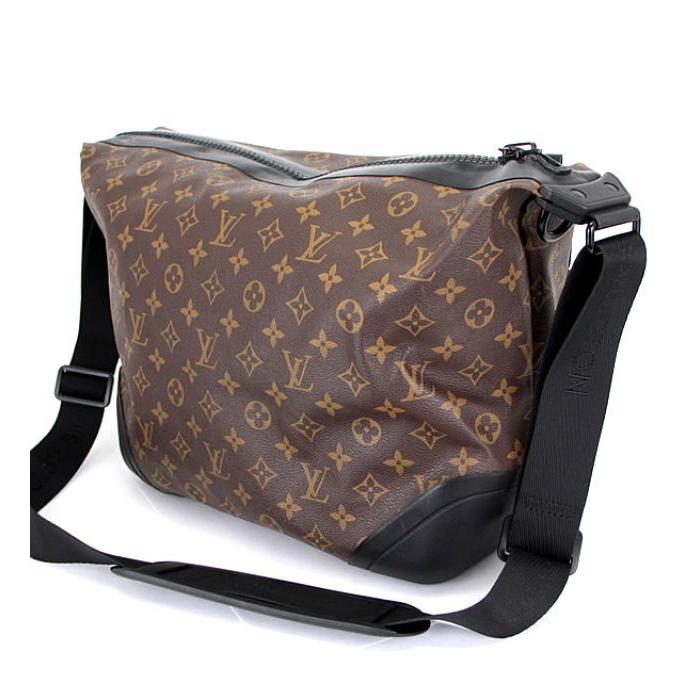 希少 ルイヴィトン LOUIS VUITTON ウォータープルーフ メッセンジャー