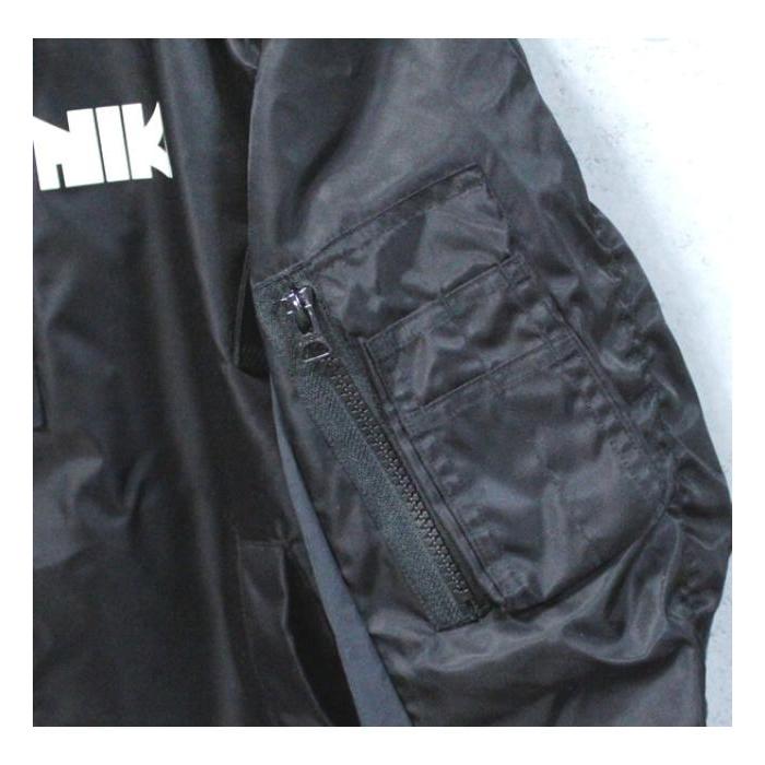 NIKE（ナイキ） 未使用 NIKE×sacai ナイキ×サカイ ナイロン ボンバー