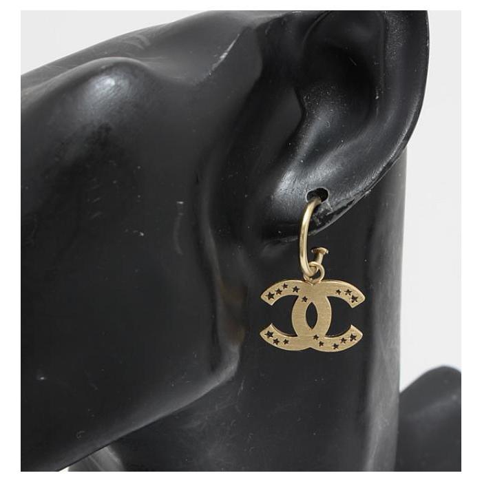 【美品】CHANEL シャネル　ココマーク スイングピアス ブラック CHANEL（シャネル） 美品 パンチングココマーク スイング ピアス 03A