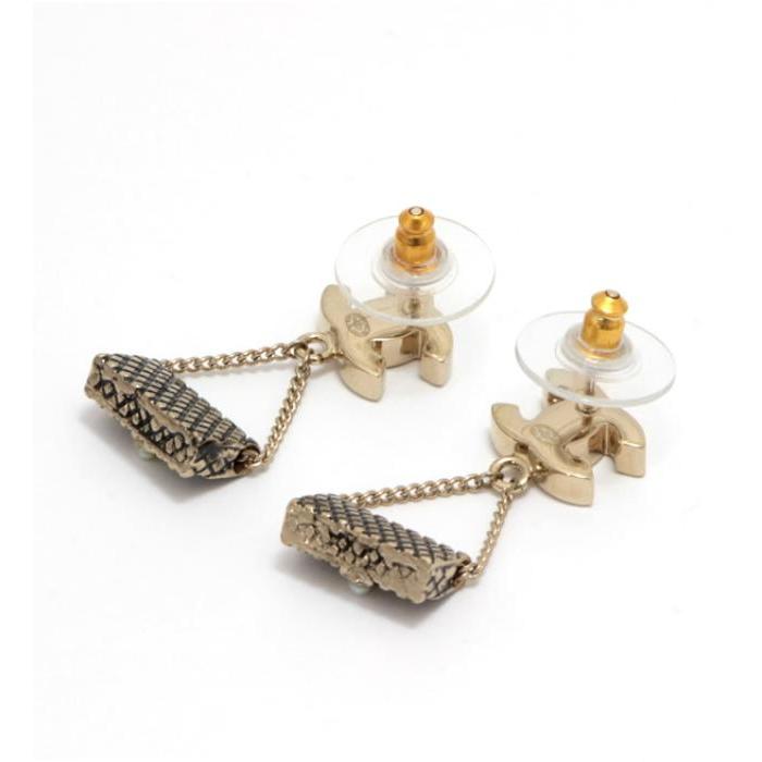 CHANEL（シャネル） 美品 ココマーク マトラッセバッグモチーフ