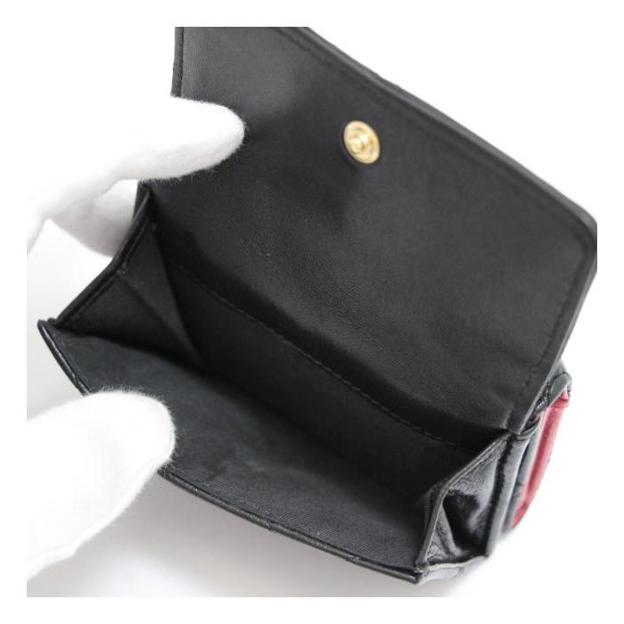 CHANEL（シャネル） 美品 シャネル19 マトラッセ 三つ折り コンパクト