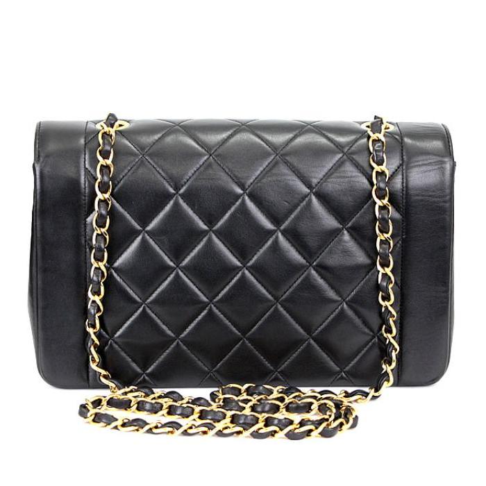 CHANEL マトラッセ25 ラムスキン ダイアナフラップ チェーン バッグ マトラッセ シャネル CHANEL マトラッセ25 ダイアナフラップ チェーン