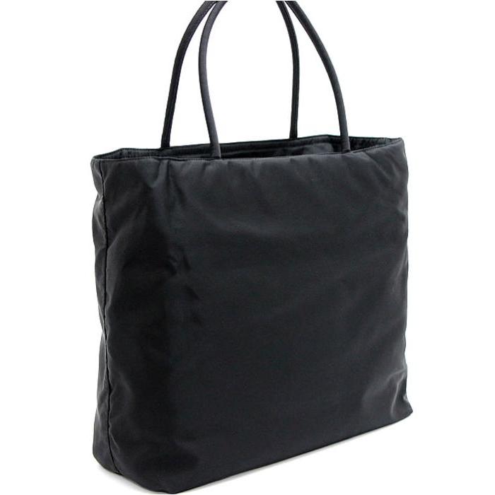 プラダ　ハンドバッグ　トートバッグ　三角ロゴ　黒　ナイロン プラダ トートバッグ ハンドバッグ 三角ロゴ ナイロン ブラック