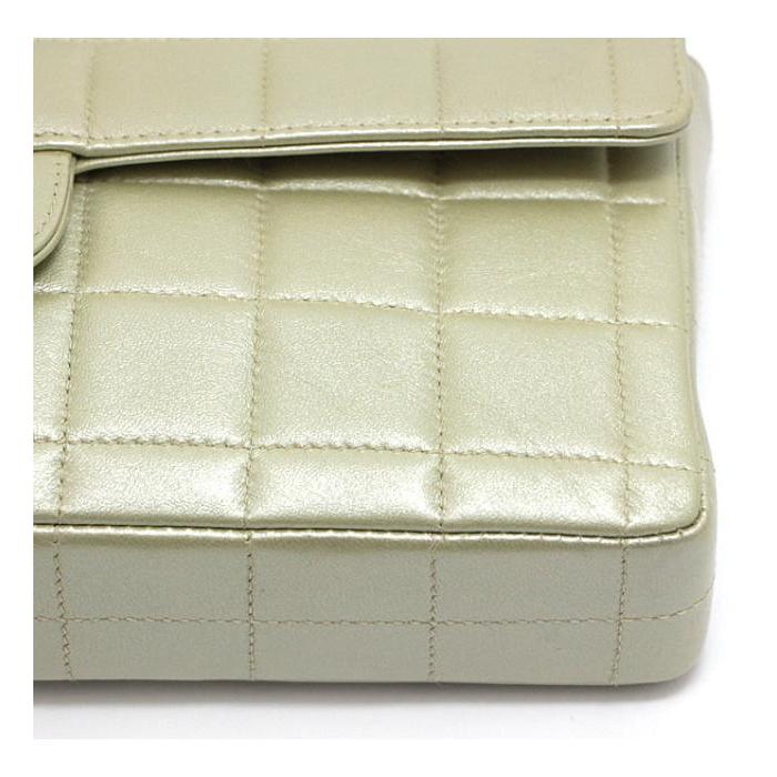 CHANELチョコバーショルダーラム CHANEL - CHANEL チョコバー ラムスキン チェーン ショルダー バッグの