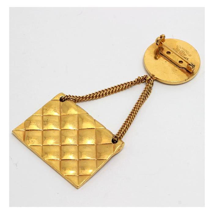 シャネル CHANEL ココマーク スイング マトラッセ バッグモチーフ