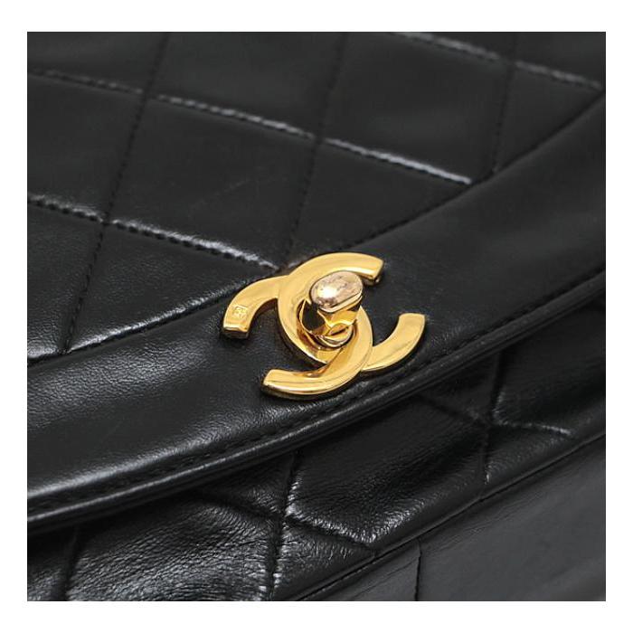 CHANEL マトラッセ25 ラムスキン ダイアナフラップ チェーン バッグ マトラッセ シャネル ダイアナ フラップ チェーン ショルダーバッグ